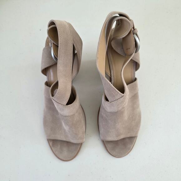 Marc Fisher MLVega Suede Block Heel Sandals Womens Size 9.5M Taupe Leather Upper - Picture 5 of 14